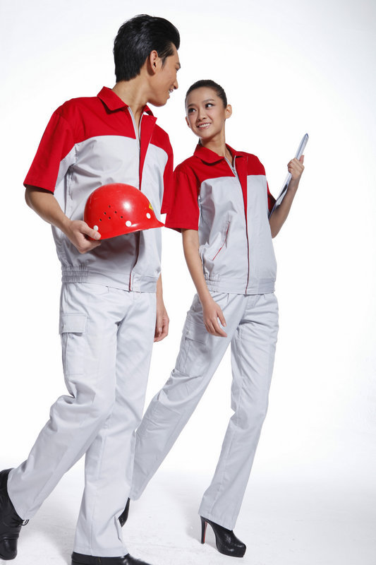 定做工作服什么款式舒適?有哪些優(yōu)點(diǎn)?